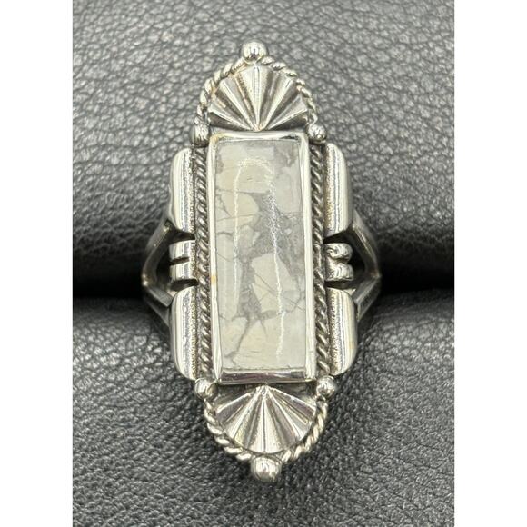 New Condition White Buffalo Sterling Silver Ring Size 6 - Picture 1 of 9